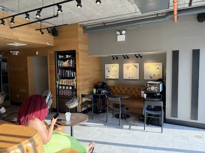 Starbucks Picture 6