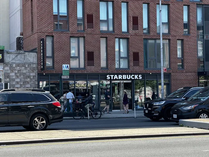 Starbucks Picture 4