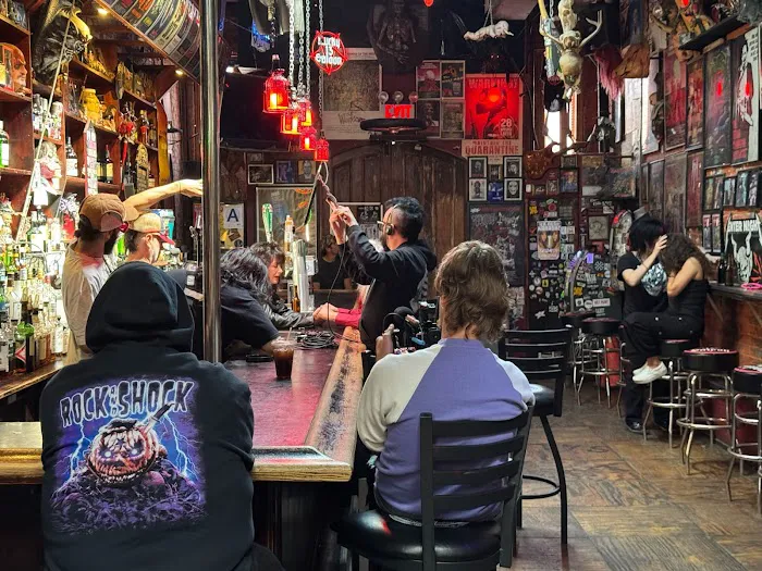 Lucky 13 Saloon Picture 2