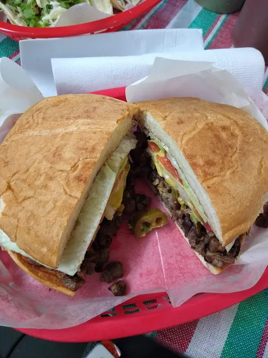 Taco's El Paisanito Picture 2
