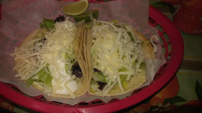 Taco's El Paisanito Picture 4