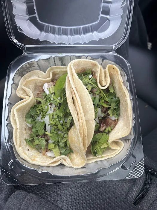 Taco's El Paisanito Picture 6