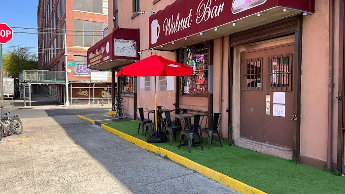 Walnut Bar and Grill Picture 4