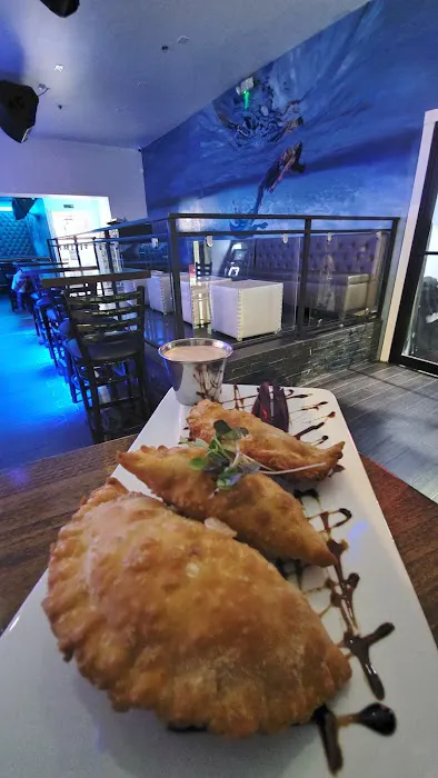 Aqua Bar and Grill Picture 10