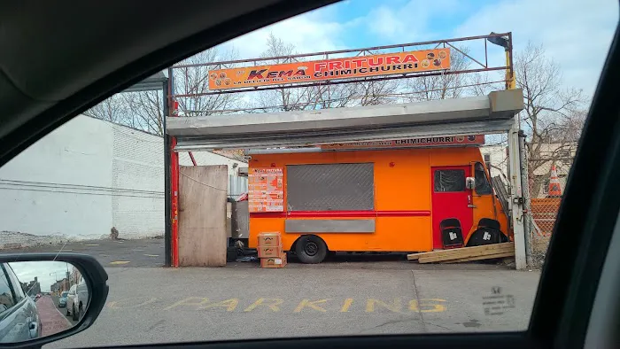 Kema Chimi Fritura Food Truck Picture 6