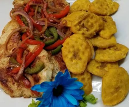 Alfa Kitchen lounge
