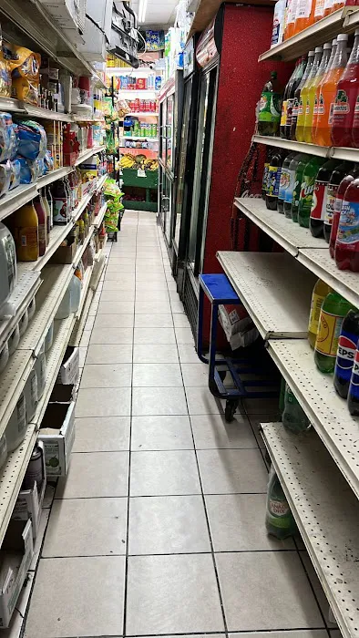 R & M 1 Deli Grocery Corp Picture 3