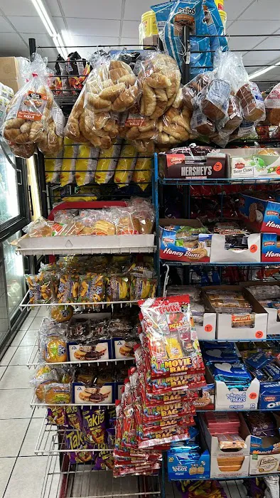 R & M 1 Deli Grocery Corp Picture 1