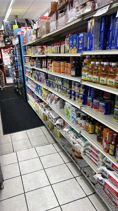 R & M 1 Deli Grocery Corp Picture 6