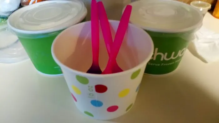 Peachwave Frozen Yogurt Picture 4