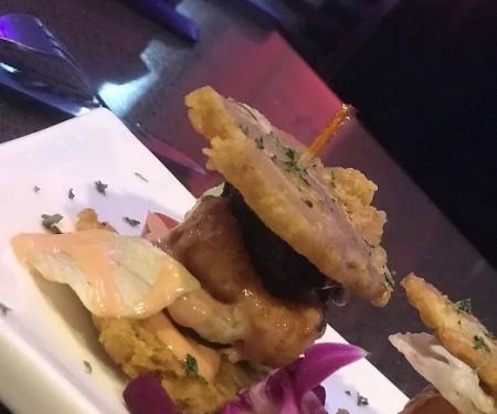 Sabana Food & Drink Lounges