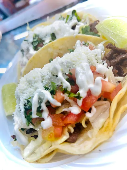 Sofi'Mv Tacos Picture 6