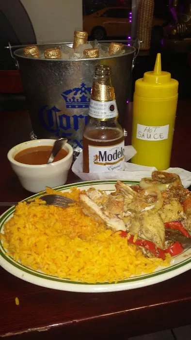 Las Mella's Restaurant Picture 7