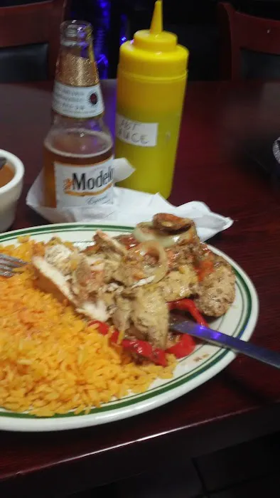 Las Mella's Restaurant Picture 3