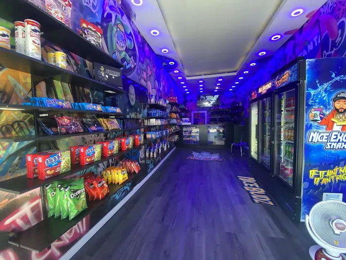 Nice Exoticz Snax Picture 5