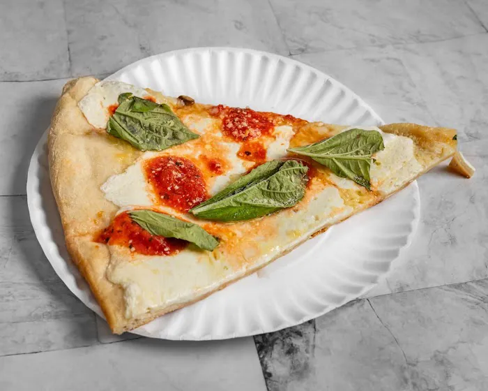 Elys Pizza Picture 2