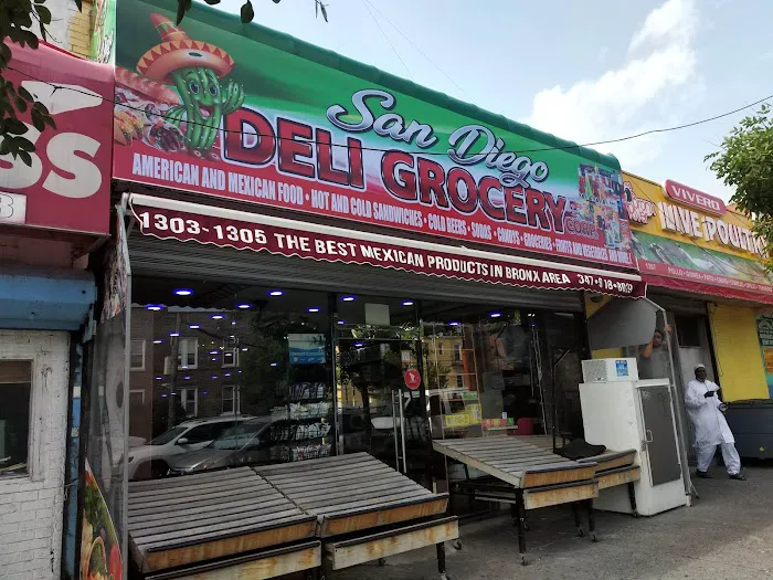 San Diego Deli Grocery Picture 9