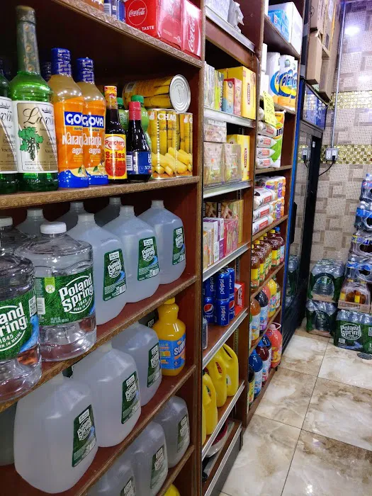 San Diego Deli Grocery Picture 10