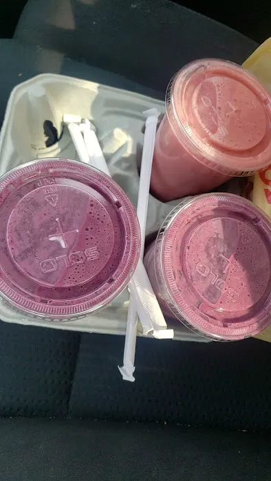 Hunts Point Juice Bar & Deli Picture 6