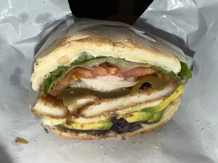 Hunts Point Juice Bar & Deli Picture 4