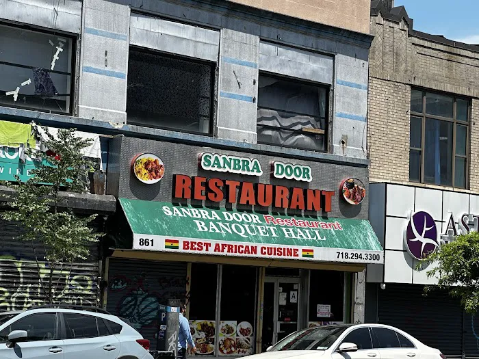 Sanbra Door Restaurant Picture 4