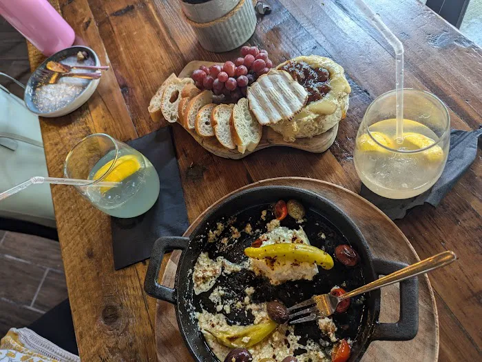 Roots Coffee and Wine Picture 7
