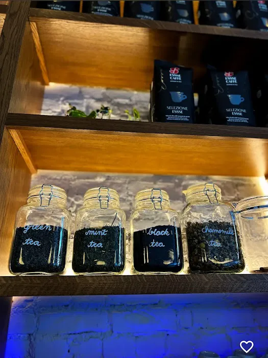 Roots Coffee and Wine Picture 6