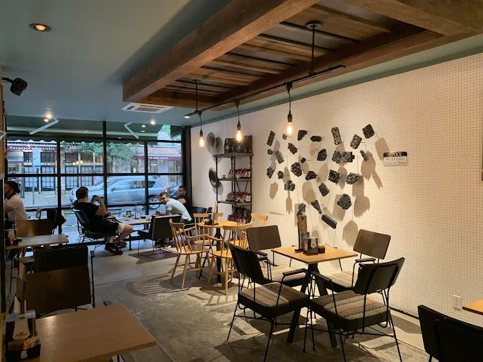 Prince Coffee House. Picture 2