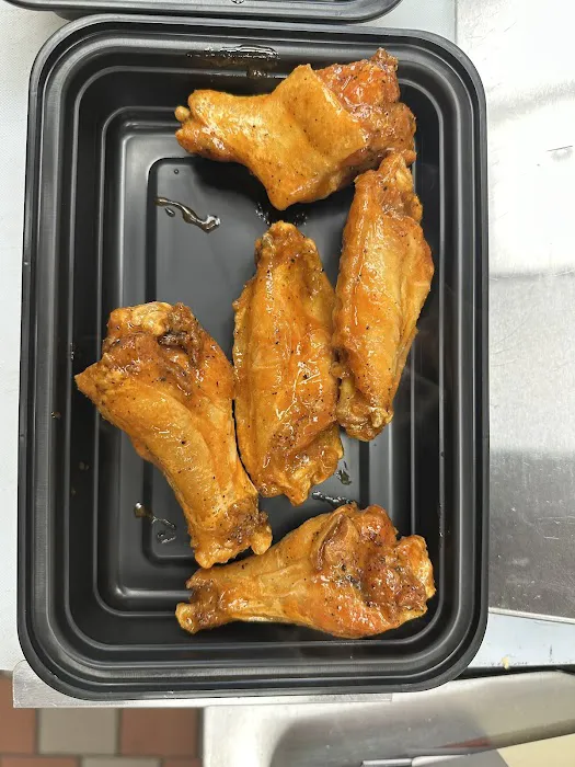 WINGS BLAST AND PIZZA Picture 7
