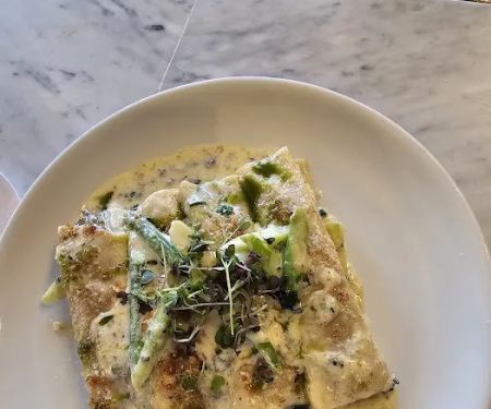 Biarritz Kosher Pizza and Wine Bar