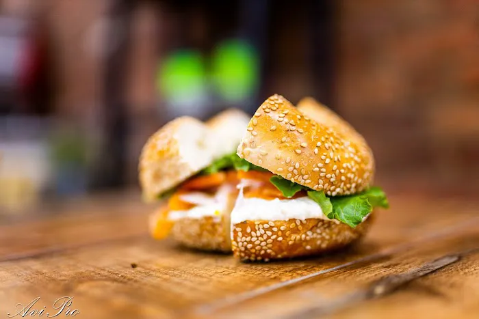 Holesome Bagels Picture 3