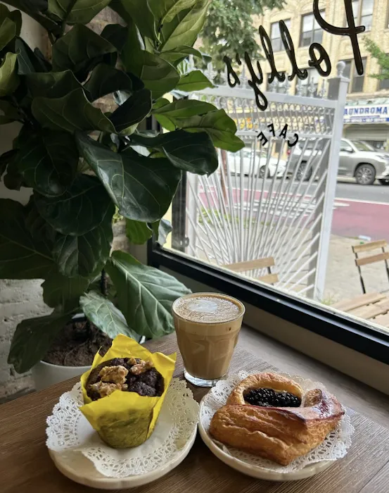 Polly's Cafe Picture 6