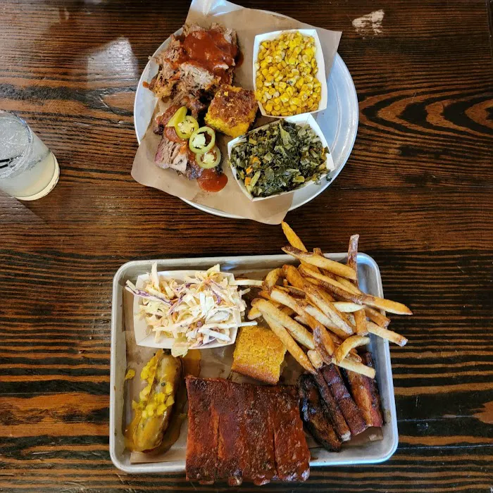 Dinosaur Bar-B-Que Picture 9