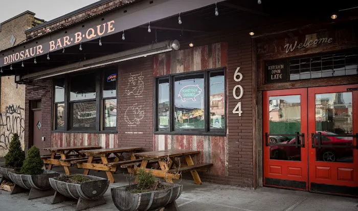 Dinosaur Bar-B-Que Picture 7