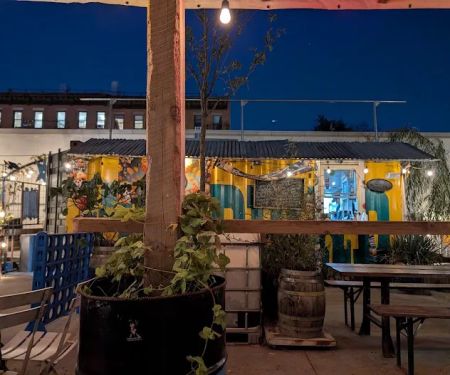 Yard Bar
