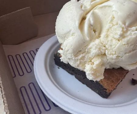 Insomnia Cookies