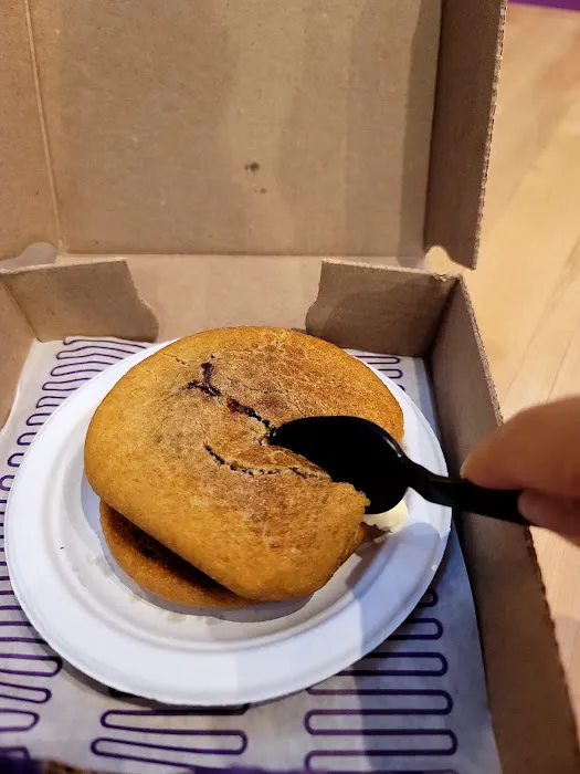 Insomnia Cookies Picture 10