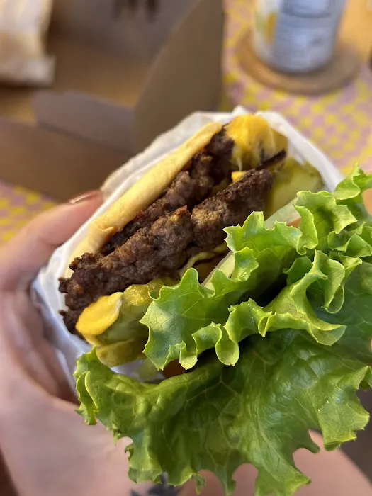 Blue Collar Burger Cobble Hill Picture 1