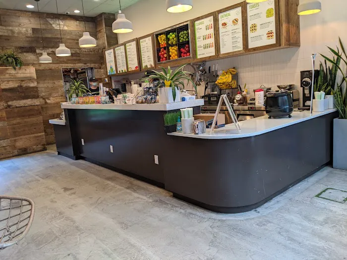 Pure Green - Juice Bar Brooklyn Picture 2