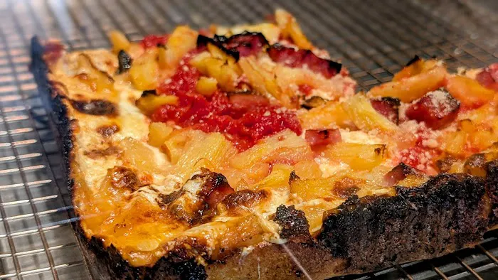 Nate's Detroit Pizza Picture 7