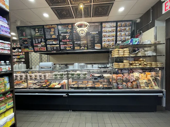 C deli & juice bar Picture 10