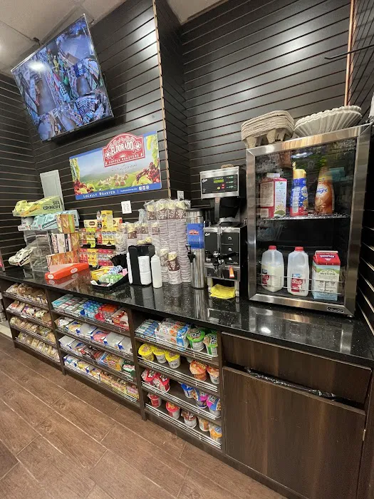C deli & juice bar Picture 8