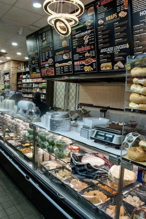 C deli & juice bar Picture 7
