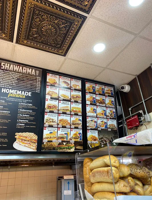 C deli & juice bar Picture 6