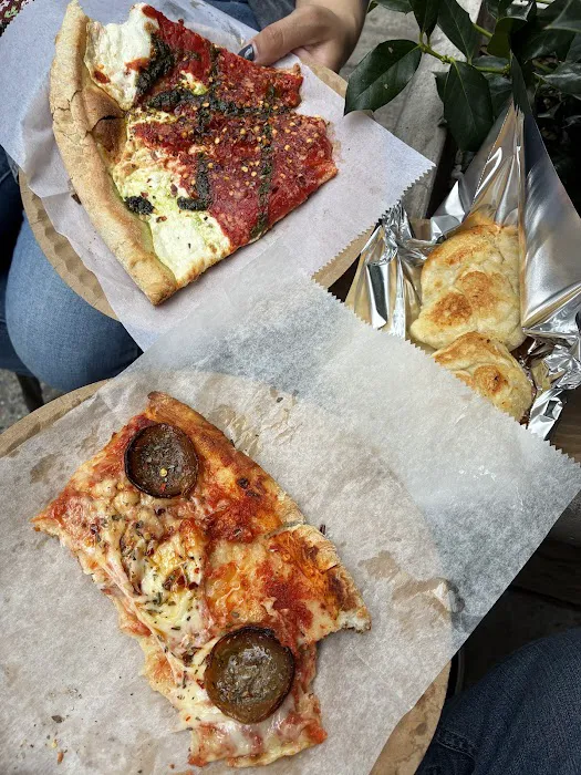 Piz-zetta Pizzeria Picture 7