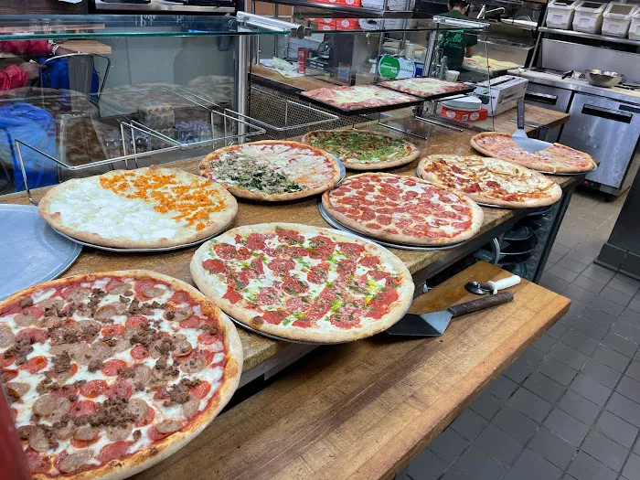 Piz-zetta Pizzeria Picture 10