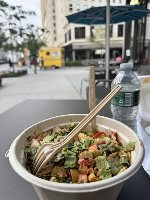 Chopt Creative Salad Co. Picture 1