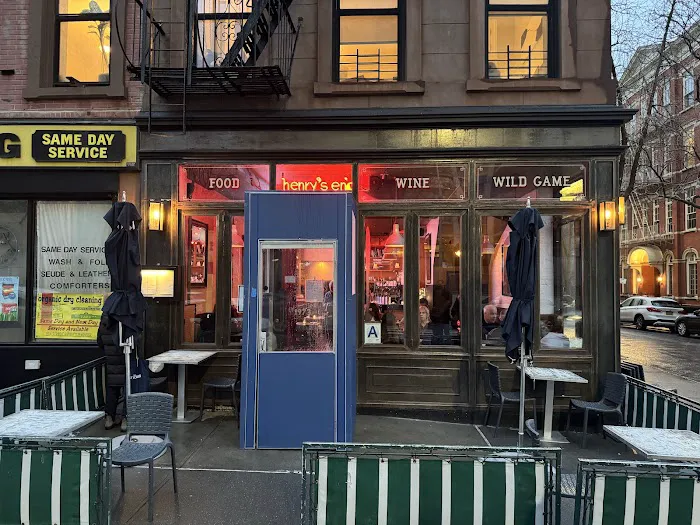 Henry's End Picture 3