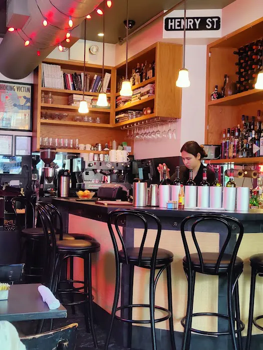 Henry's End Picture 10