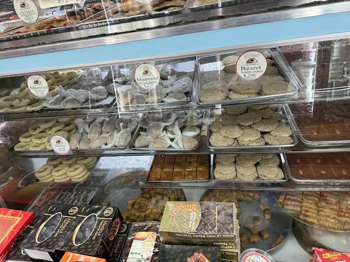 Damascus Bread & Pastry Shop Picture 2